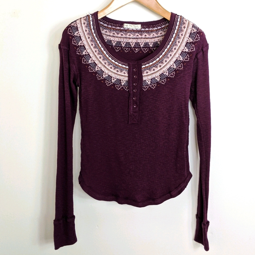 Free People | Plum embroidered Henley S NWOT